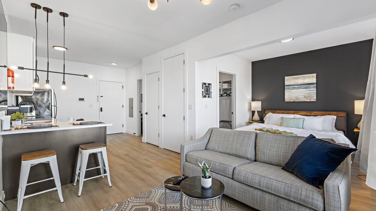 Photo of Bedroom in Elizabeth