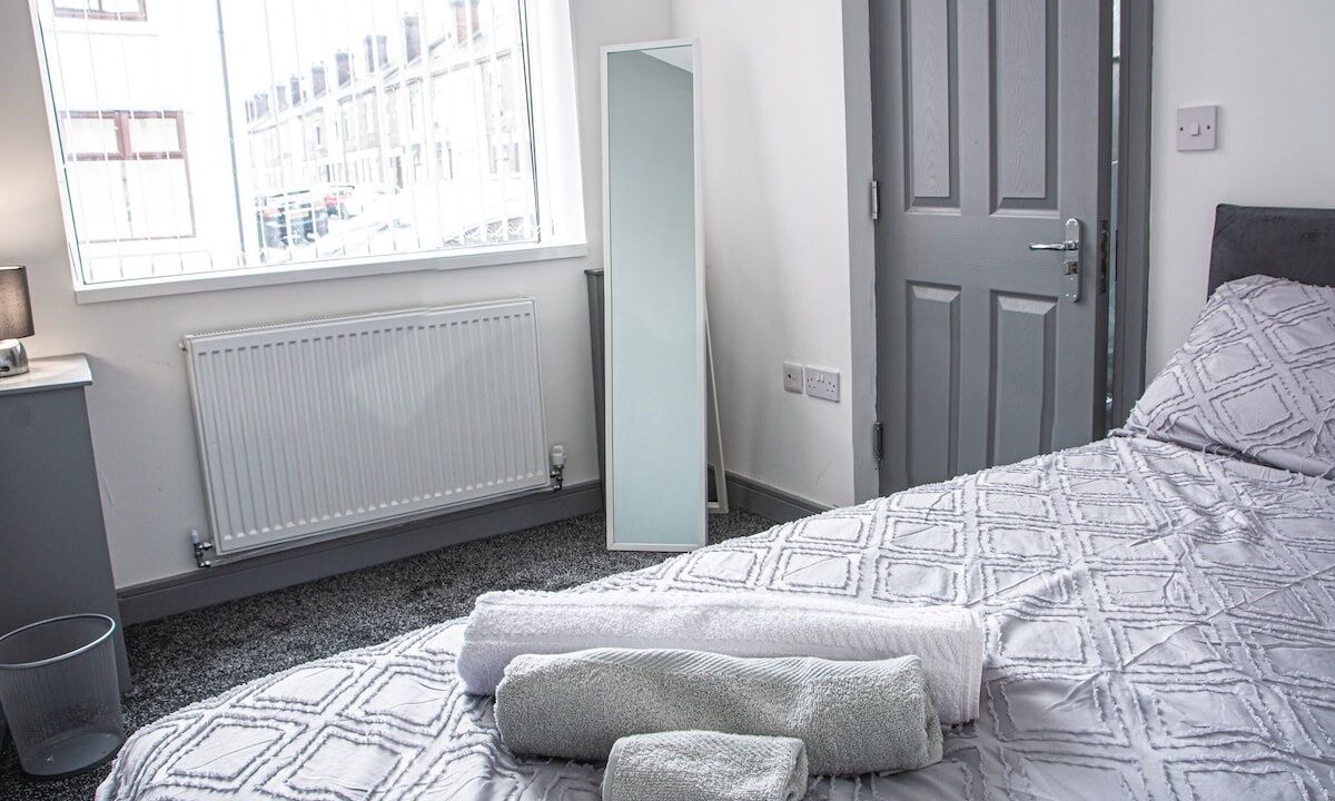 Photo of Bedroom in Stoke-on-Trent