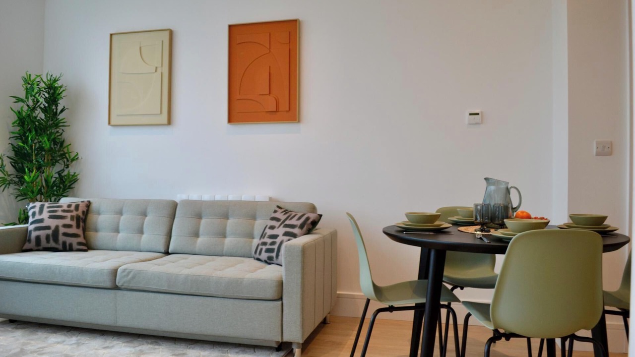 Photo of Livingroom in Runnymede