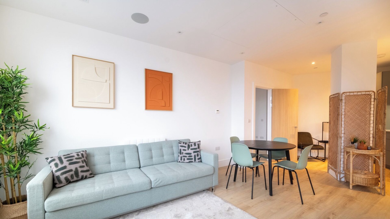 Photo of Livingroom in Runnymede