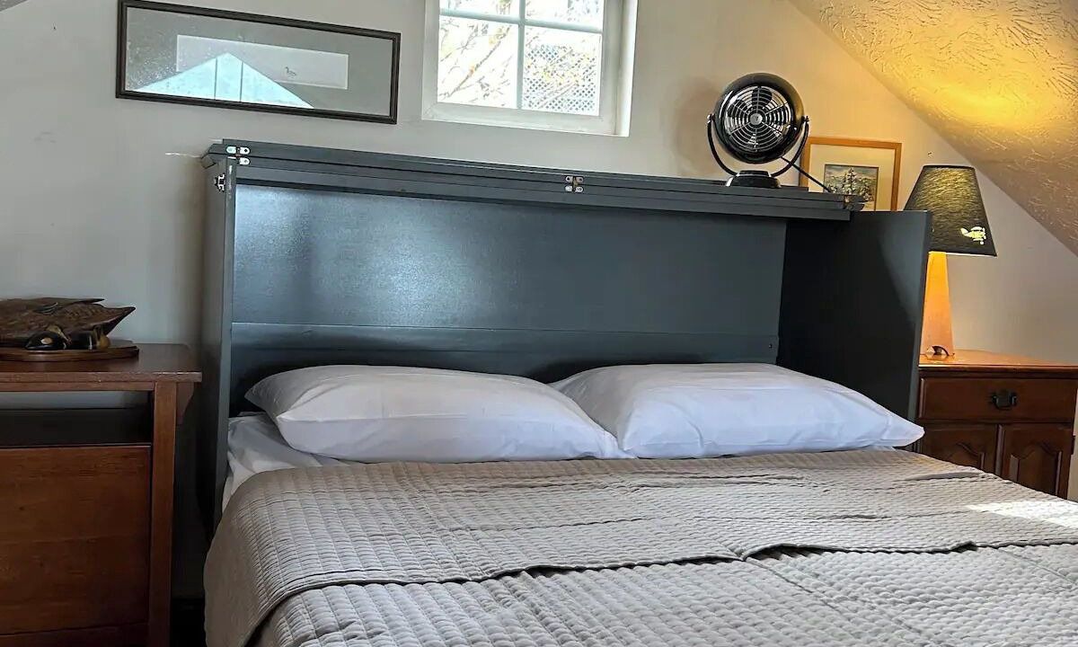 Photo of Bedroom in Andersonville