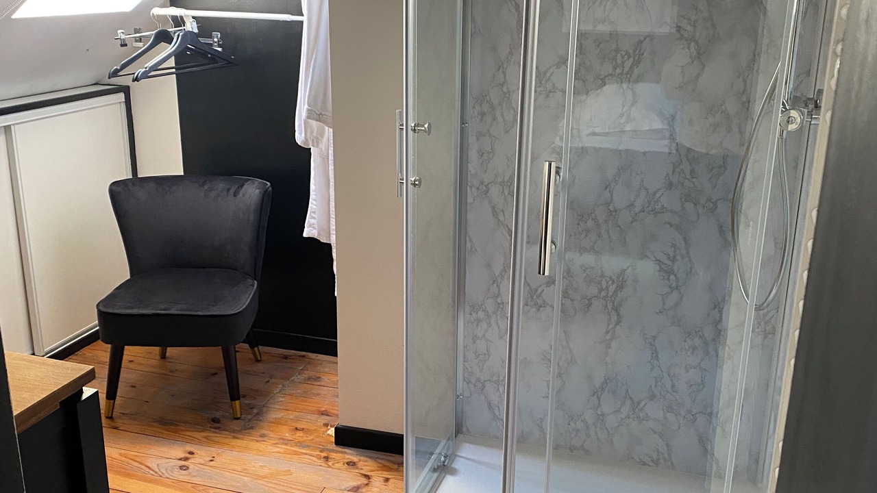 Photo of Bathroom in Laval