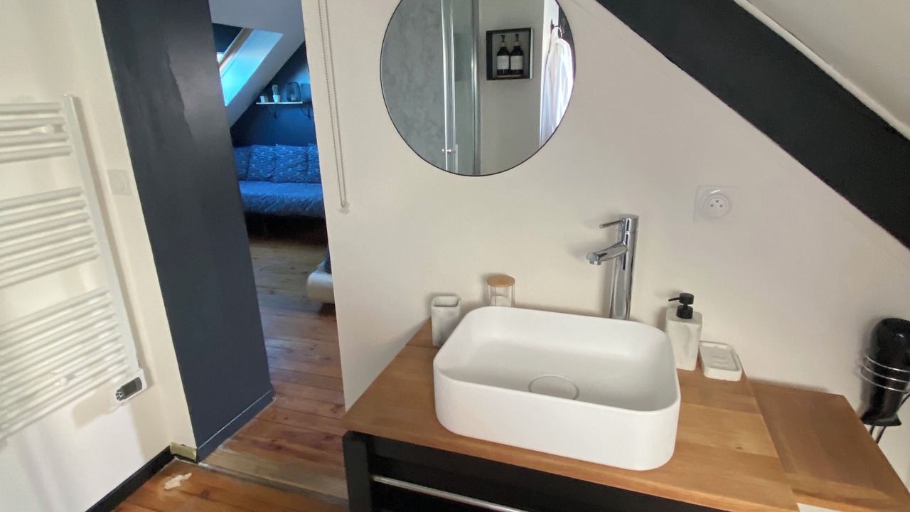 Photo of Bathroom in Laval