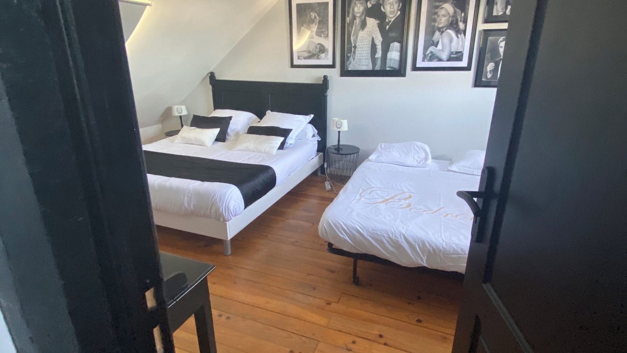 Photo of Bedroom in Laval