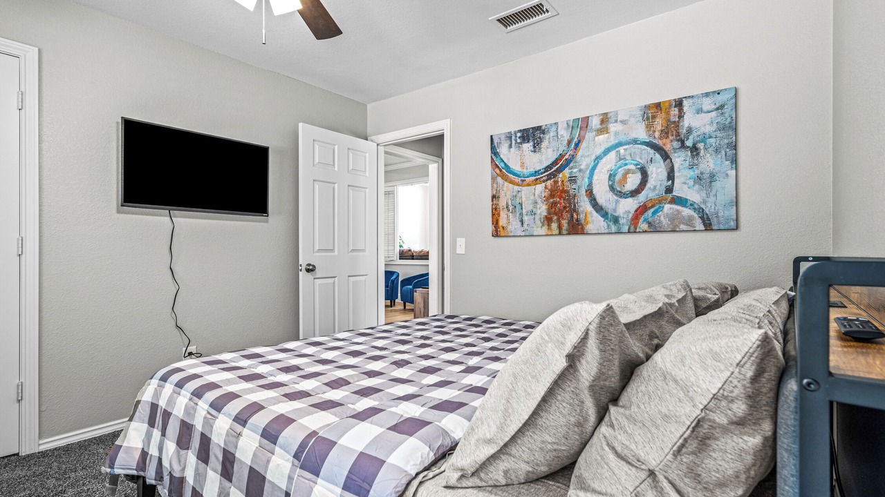 Photo of Bedroom in Garland