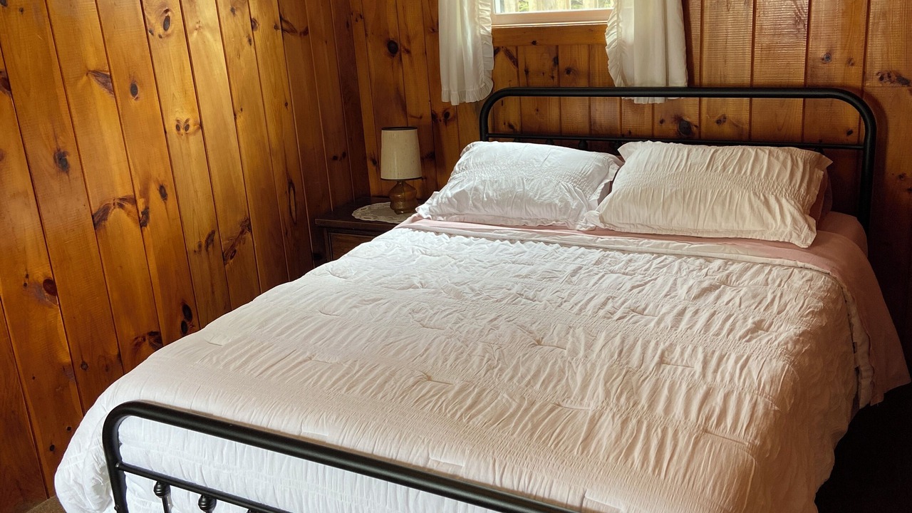 Photo of Bedroom in Phippsburg