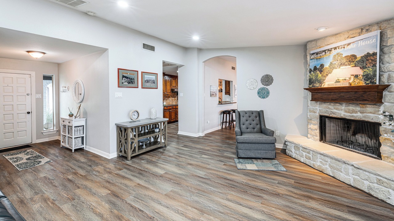 Photo of Livingroom in Lakewood Village