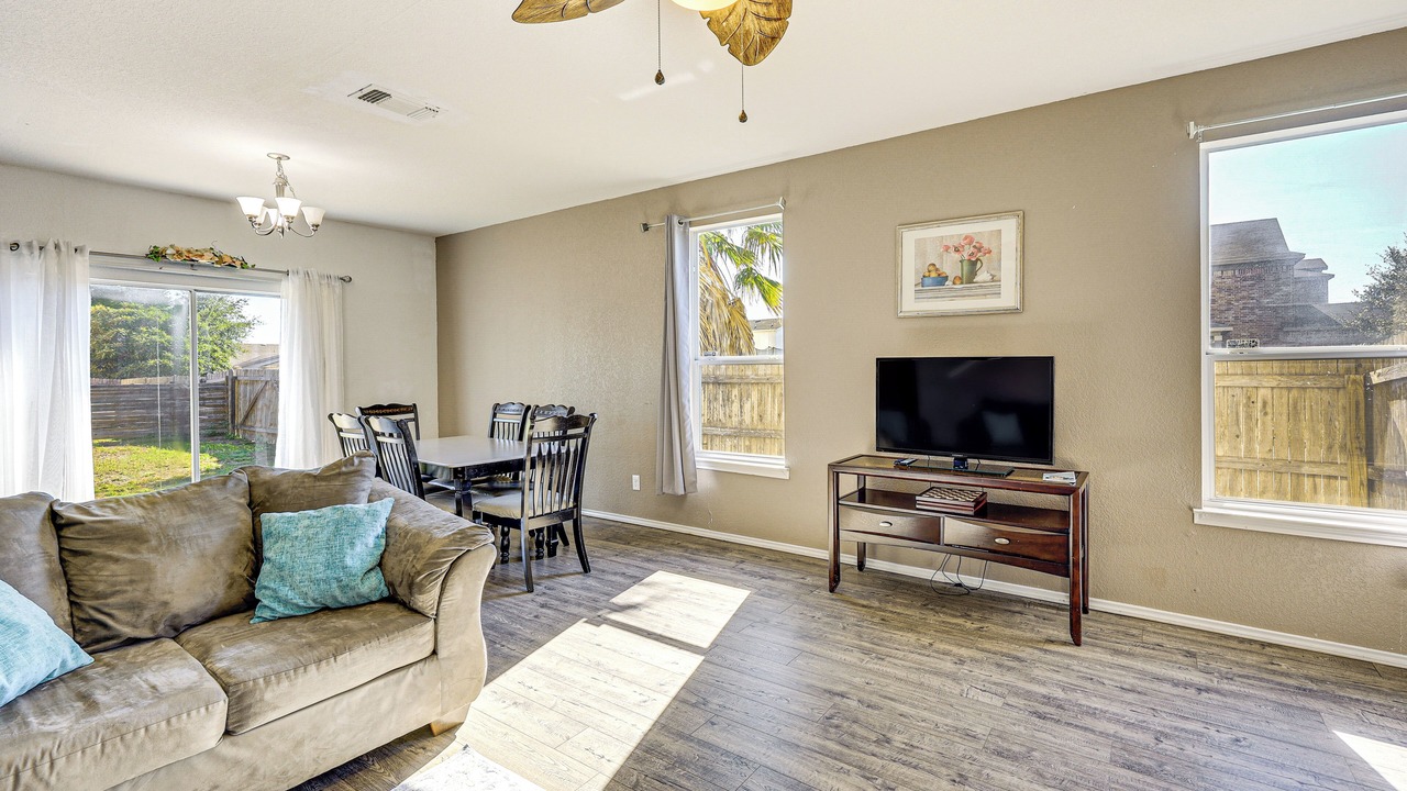Photo of Livingroom in Southside