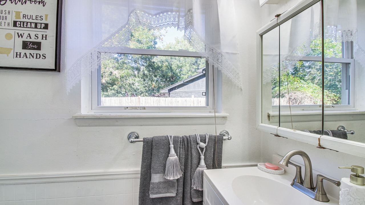 Photo of Bathroom in Central Oklahoma City