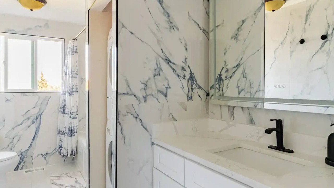 Photo of Bathroom in SeaTac