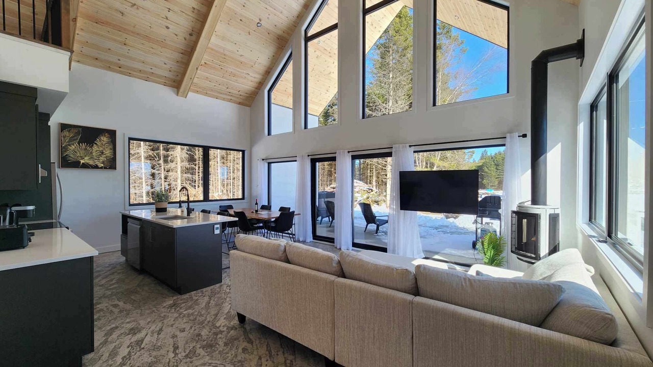 Photo of Livingroom in Weedon