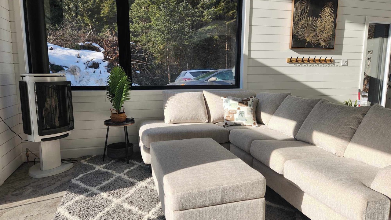 Photo of Livingroom in Weedon