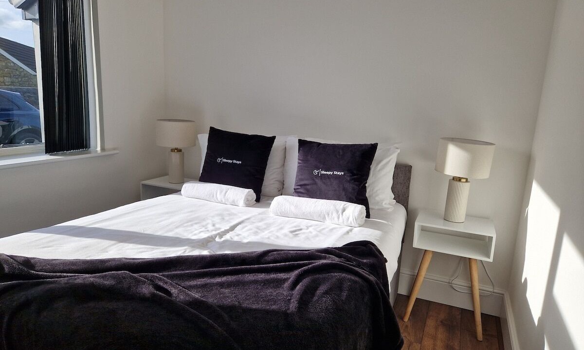 Photo of Bedroom in Cwmtaf