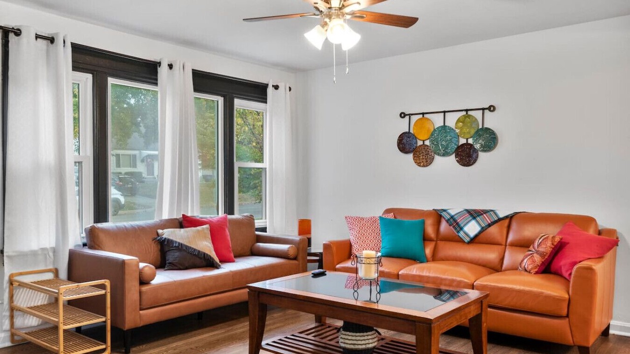 Photo of Livingroom in Northampton