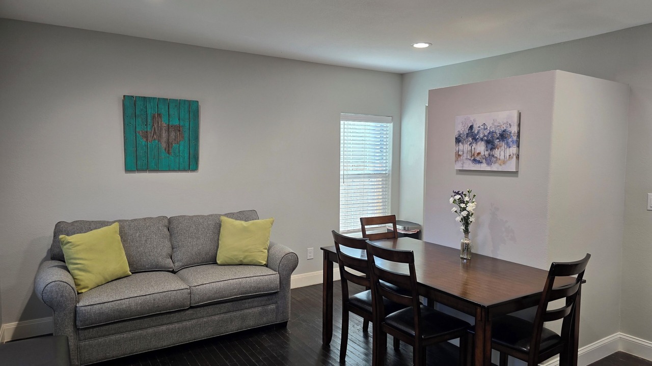 Photo of Livingroom in Denison