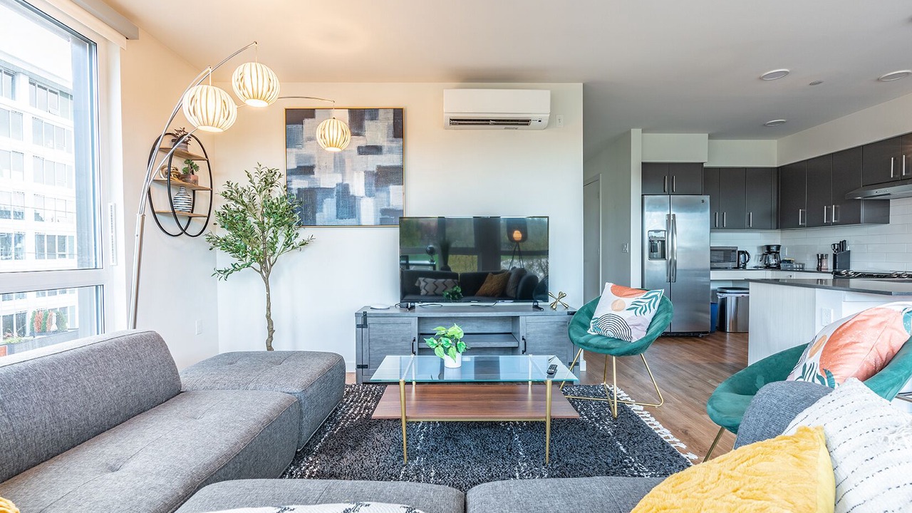 Photo of Livingroom in West Bellevue