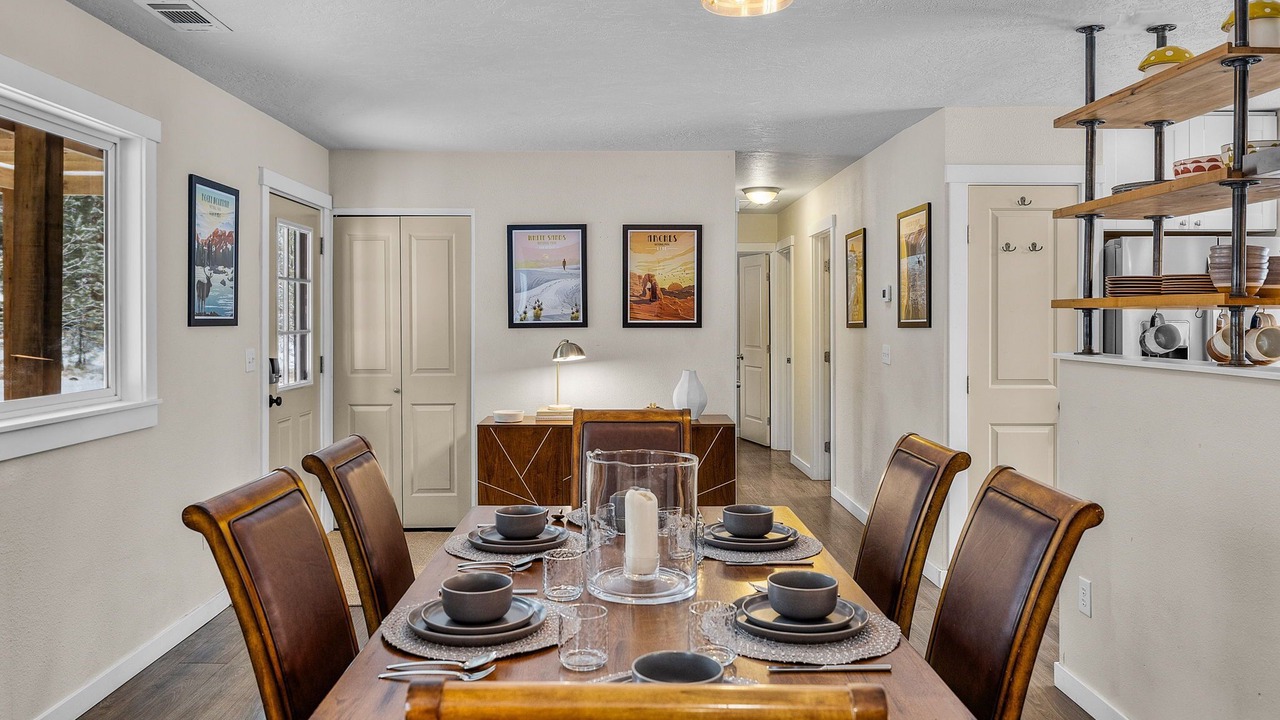 Photo of Others in Sisters