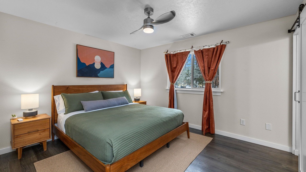 Photo of Bedroom in Sisters