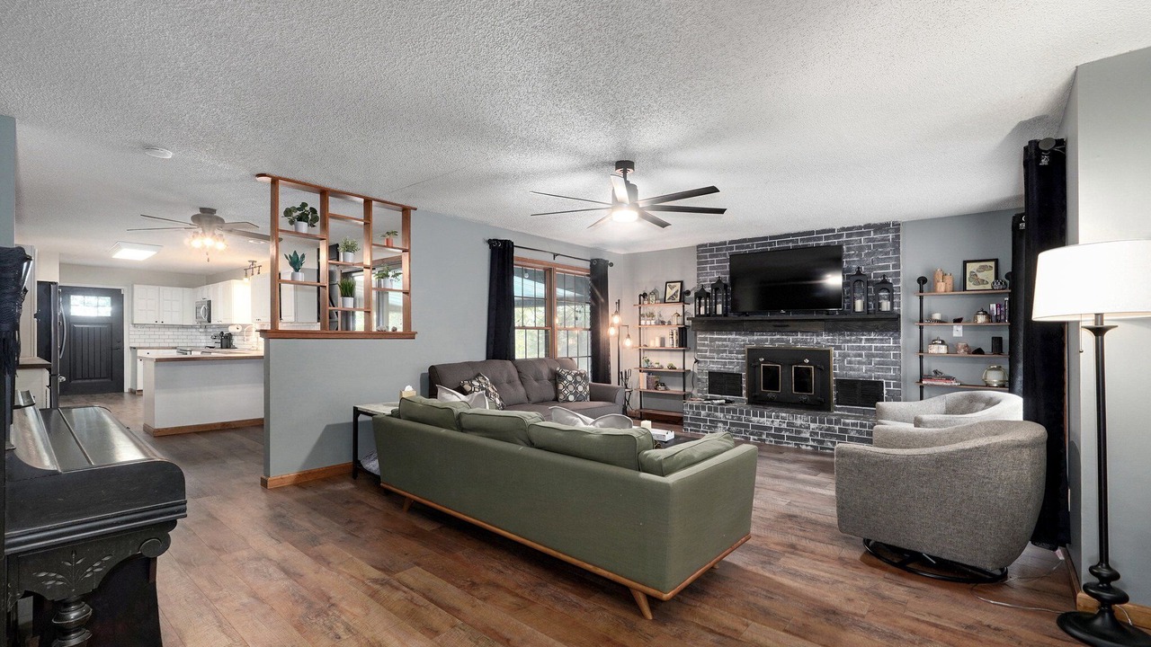 Photo of Livingroom in Mount Vernon