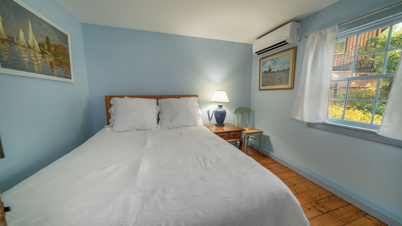 Photo of Bedroom in Branford