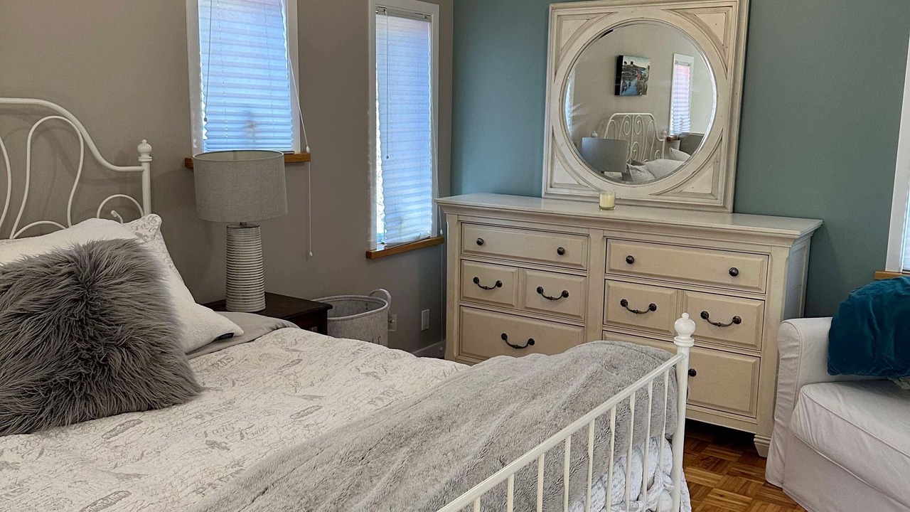 Photo of Bedroom in Todds Island