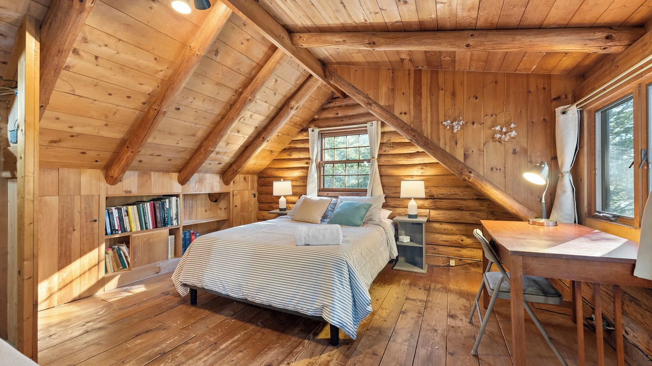 Photo of Bedroom in Williamsburg