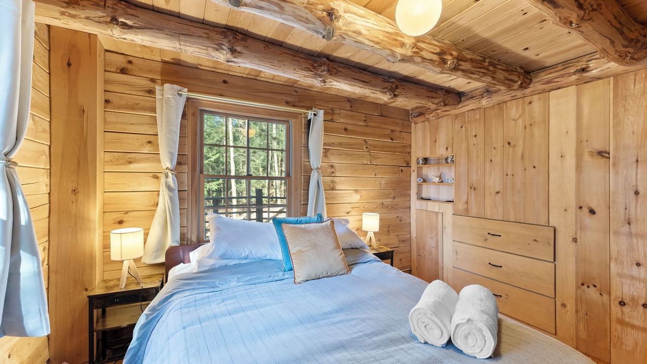 Photo of Bedroom in Williamsburg