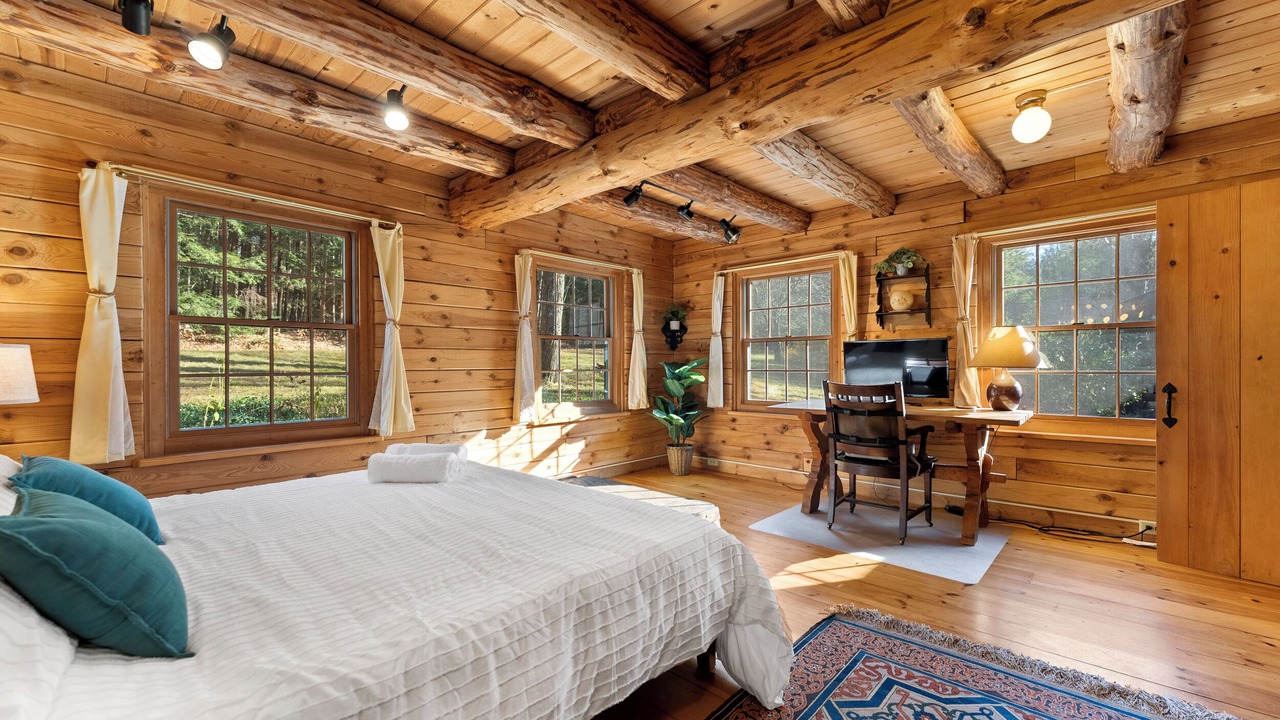 Photo of Bedroom in Williamsburg