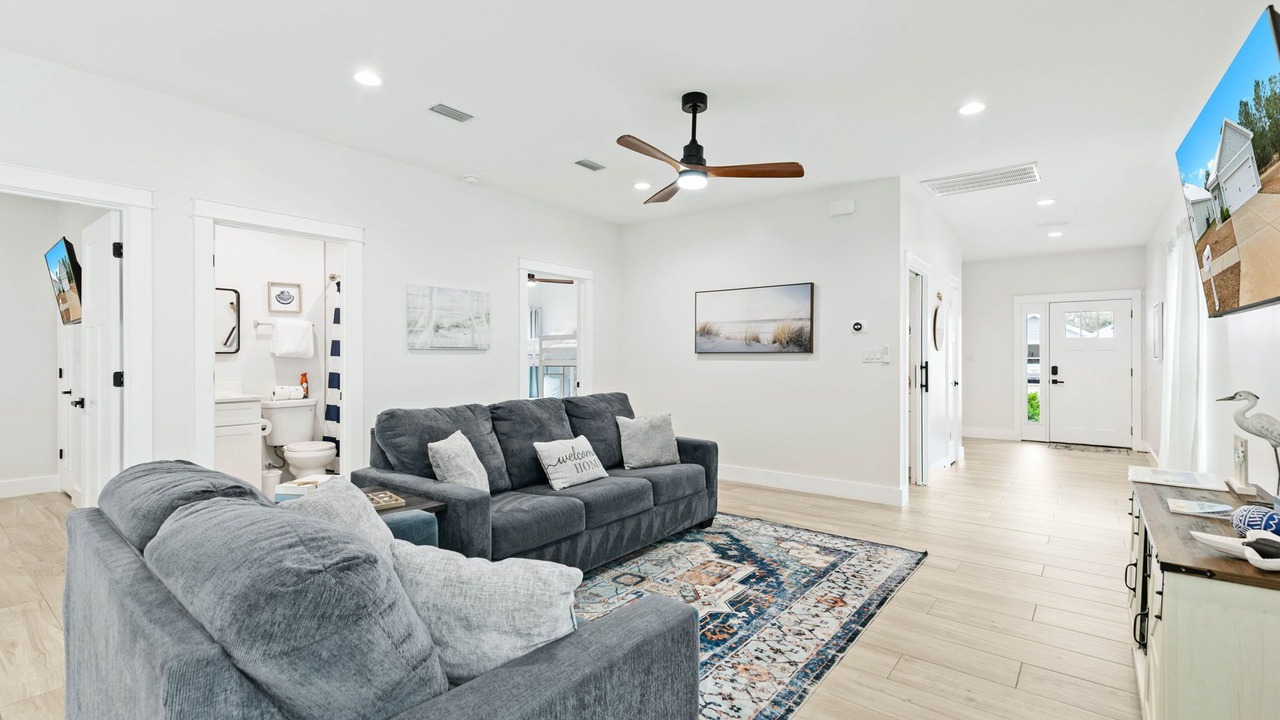 Photo of Livingroom in Foley