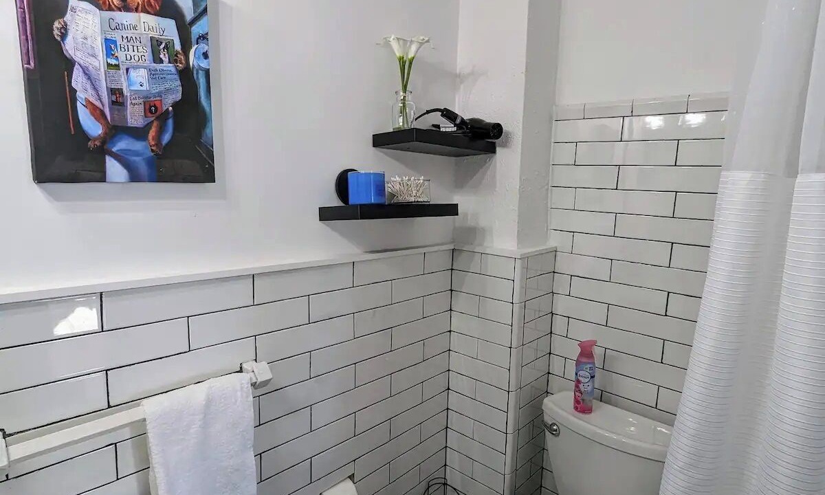 Photo of Bathroom in Seward Place