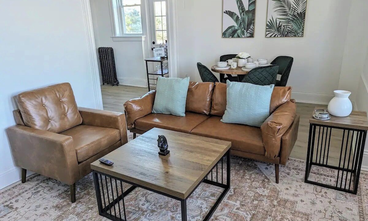 Photo of Livingroom in Seward Place