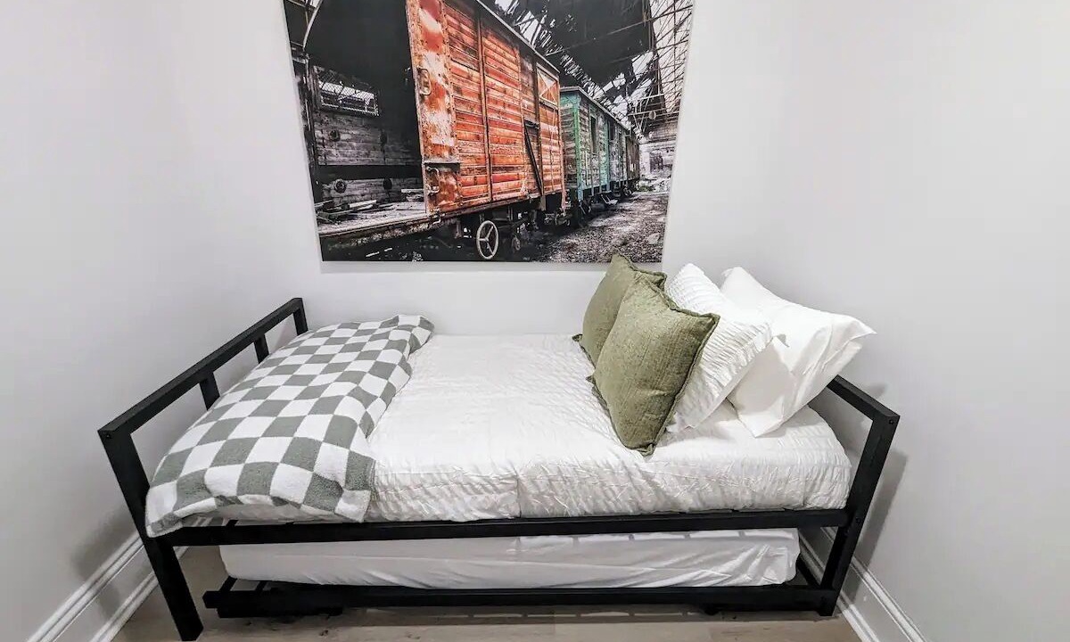 Photo of Bedroom in Seward Place