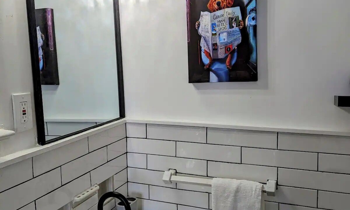 Photo of Bathroom in Seward Place