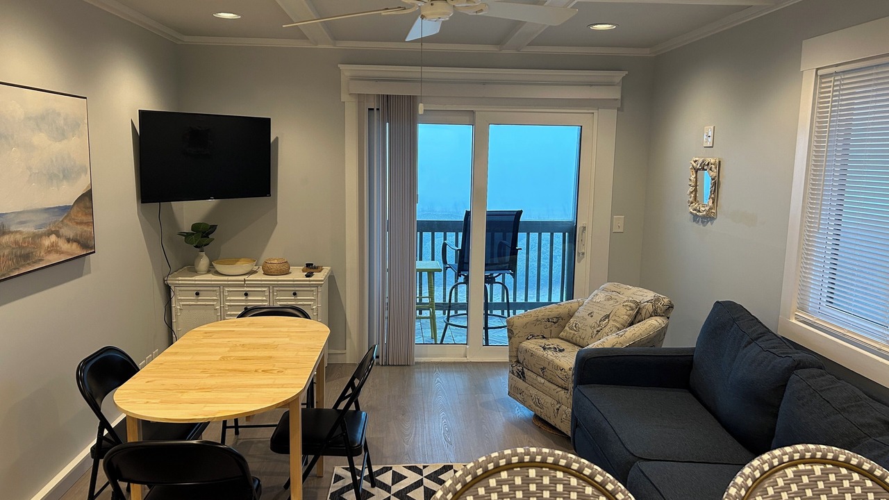 Photo of Livingroom in Ocean Isle Beach