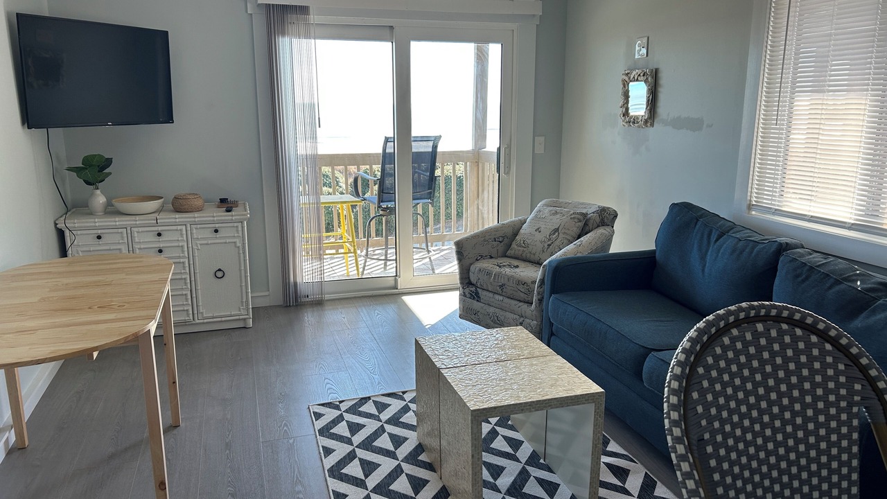 Photo of Livingroom in Ocean Isle Beach