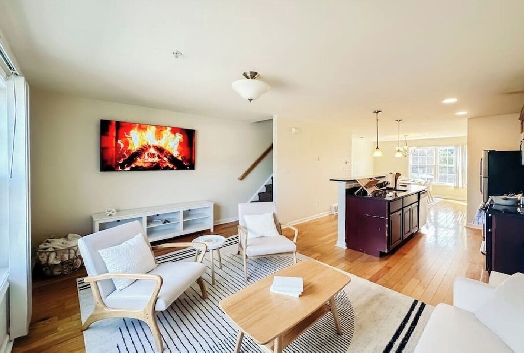 Photo of Livingroom in Seward Place