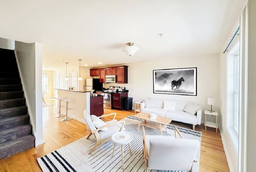 Photo of Livingroom in Seward Place