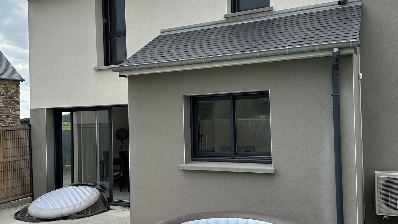 Photo of Patio Balcony in Saint-Meloir-des-Ondes