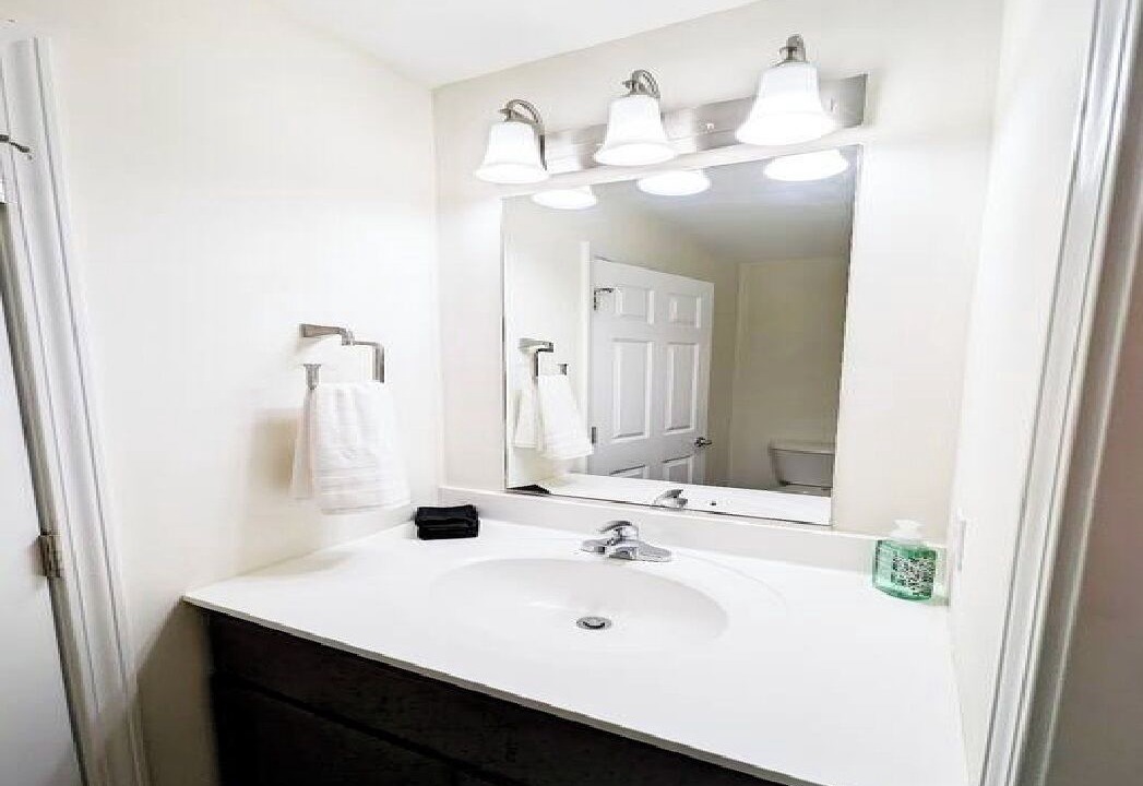 Photo of Bathroom in Stockade Historic District