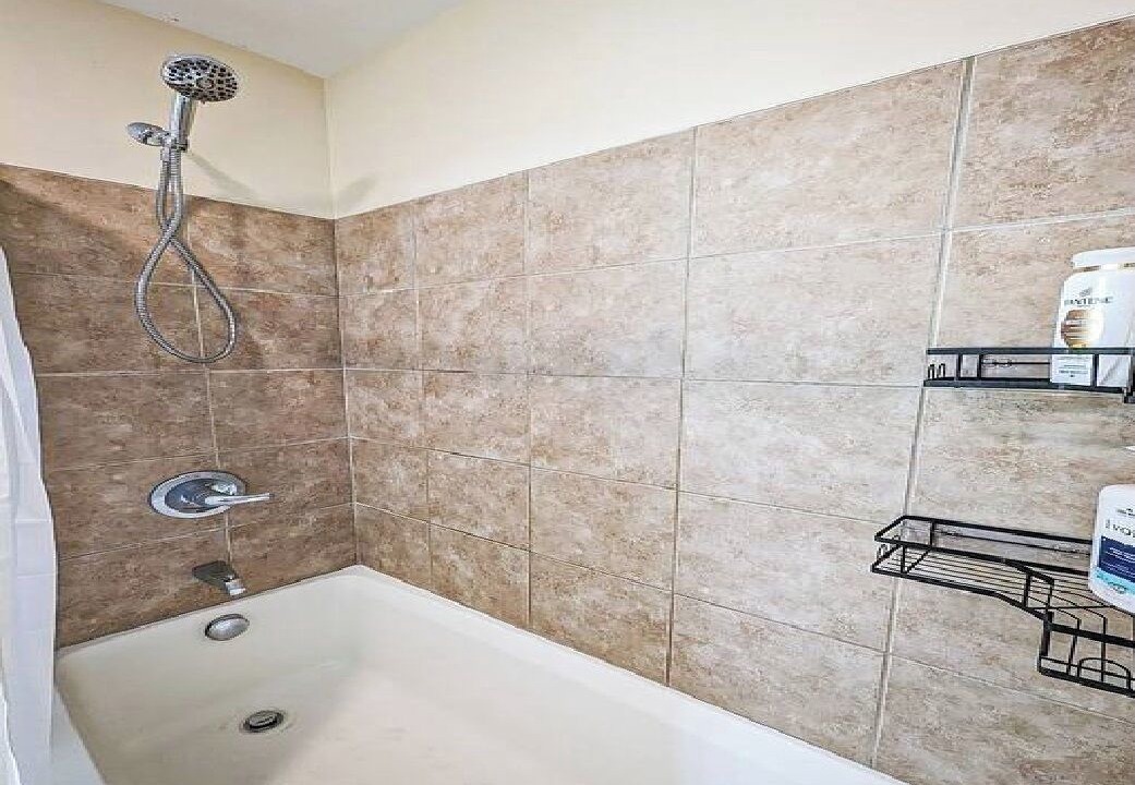 Photo of Bathroom in Stockade Historic District