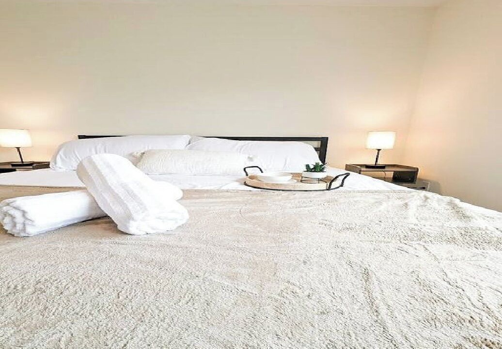 Photo of Bedroom in Stockade Historic District