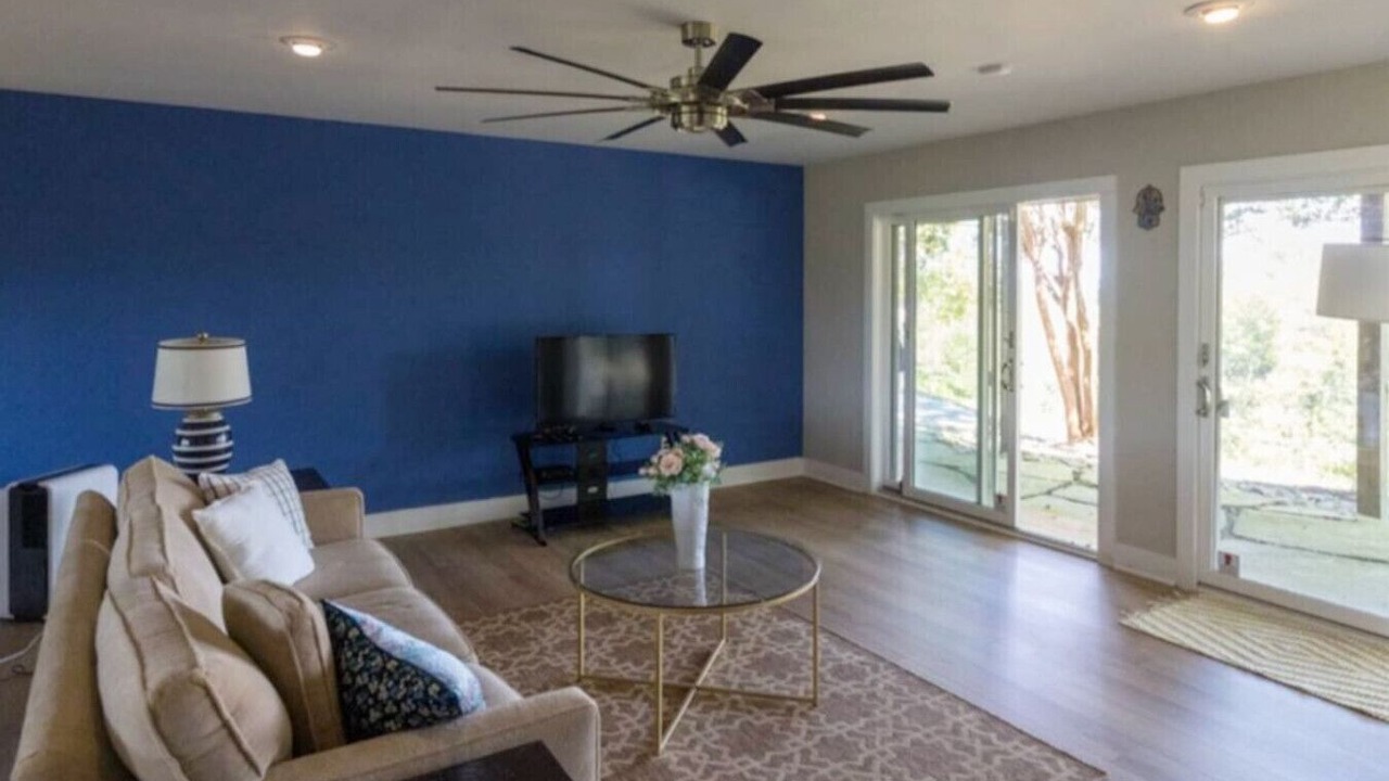 Photo of Livingroom in Louisville