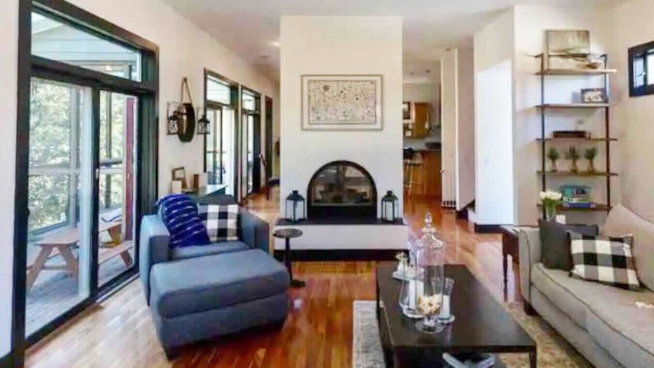 Photo of Livingroom in Louisville