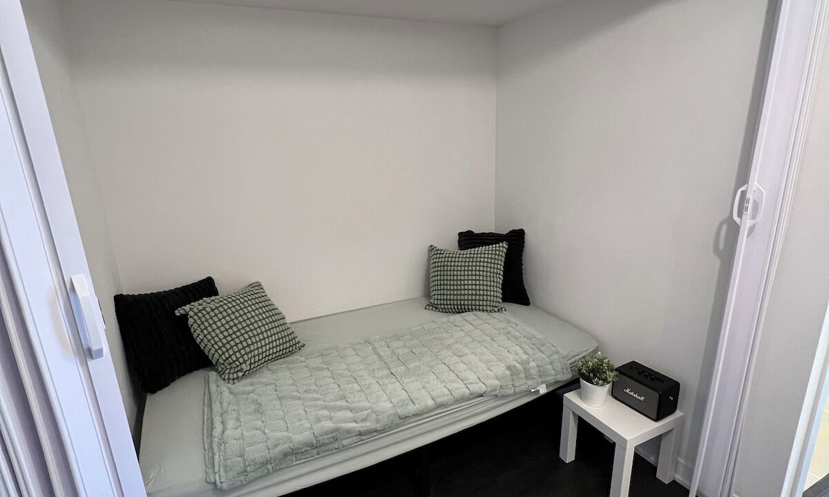 Photo of Bedroom in Toronto Entertainment District