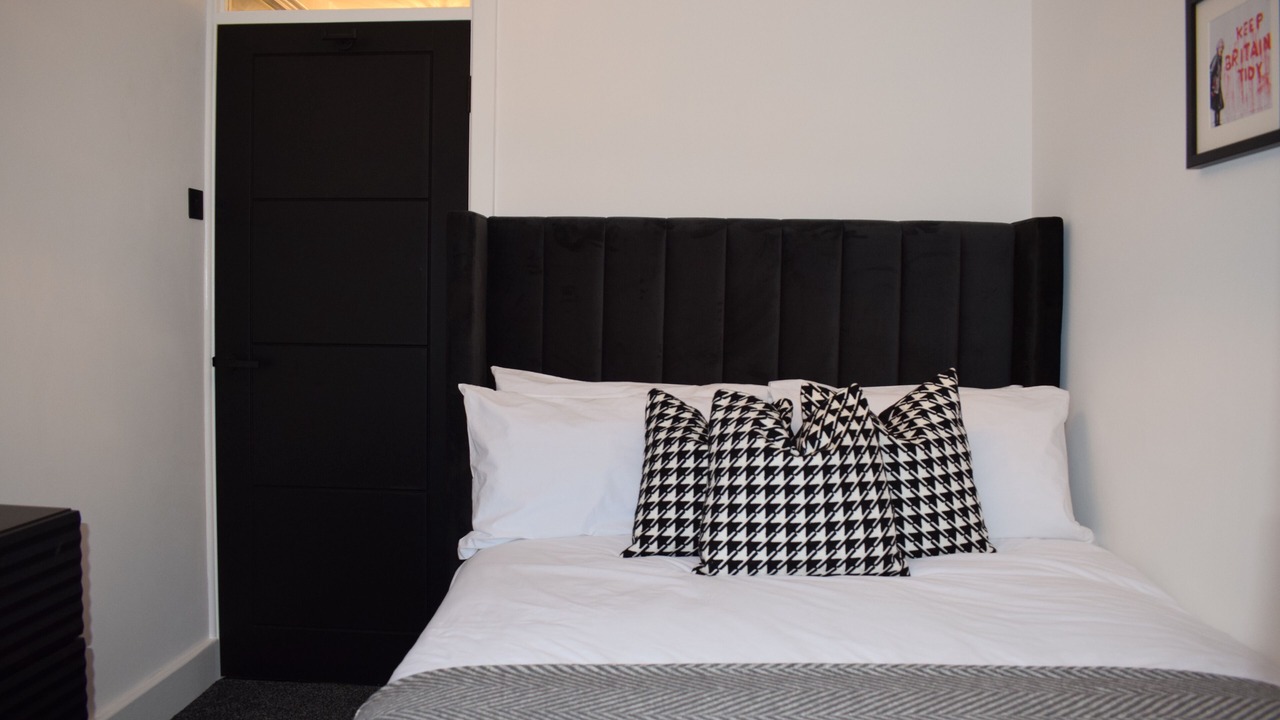 Photo of Bedroom in Chapeltown