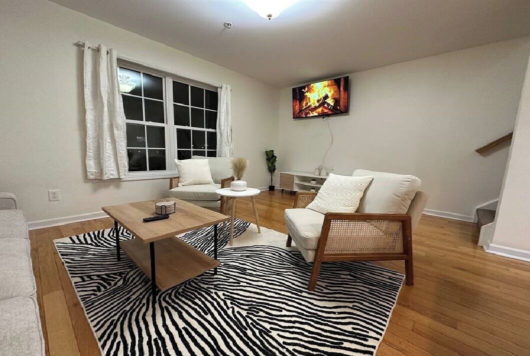 Photo of Livingroom in Stockade Historic District