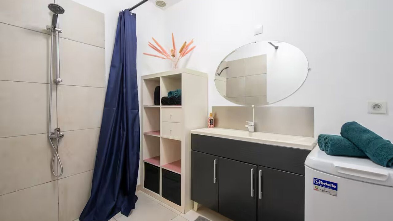 Photo of Bathroom in Aigues-Mortes