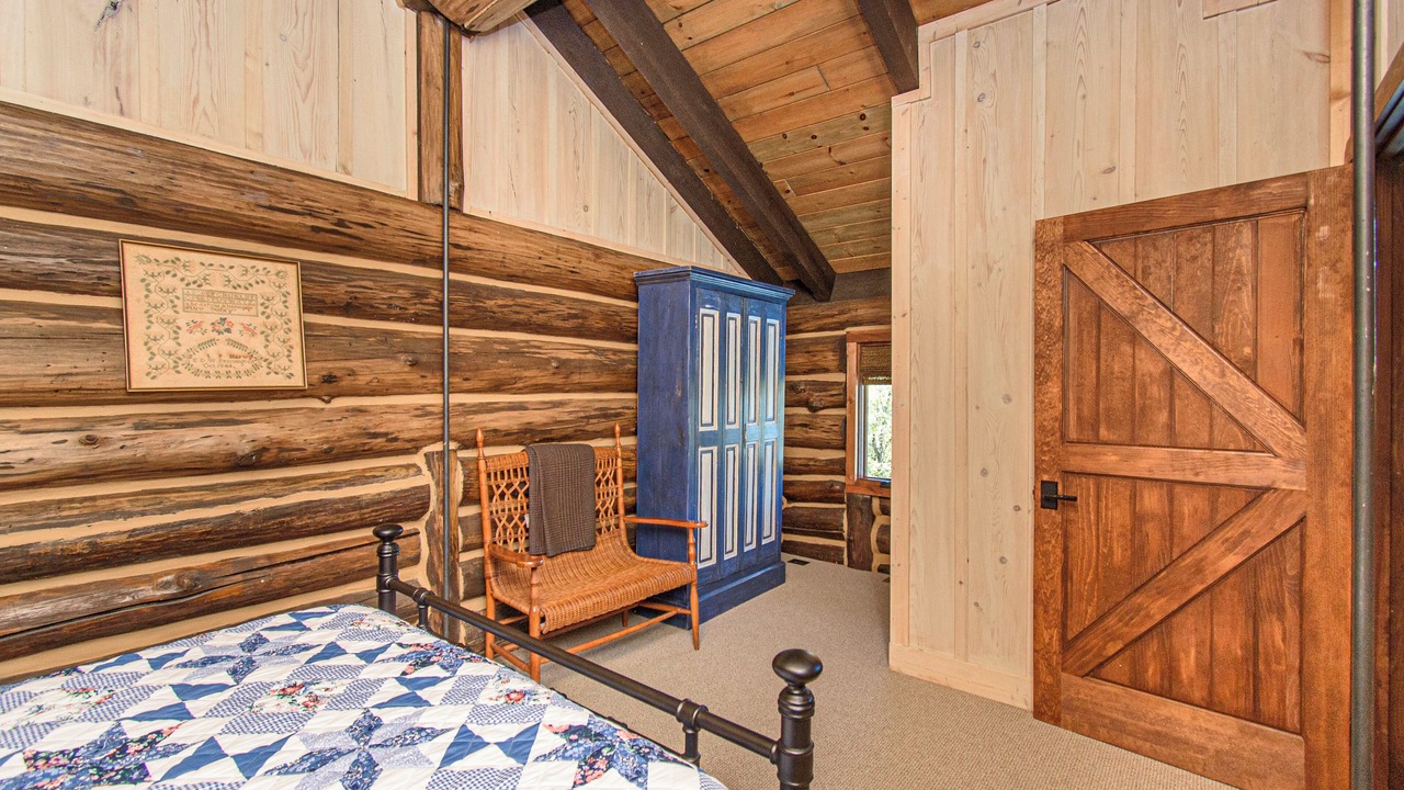 Photo of Bedroom in Pearisburg