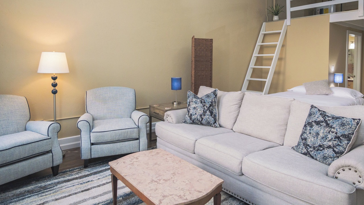 Photo of Livingroom in Lafayette