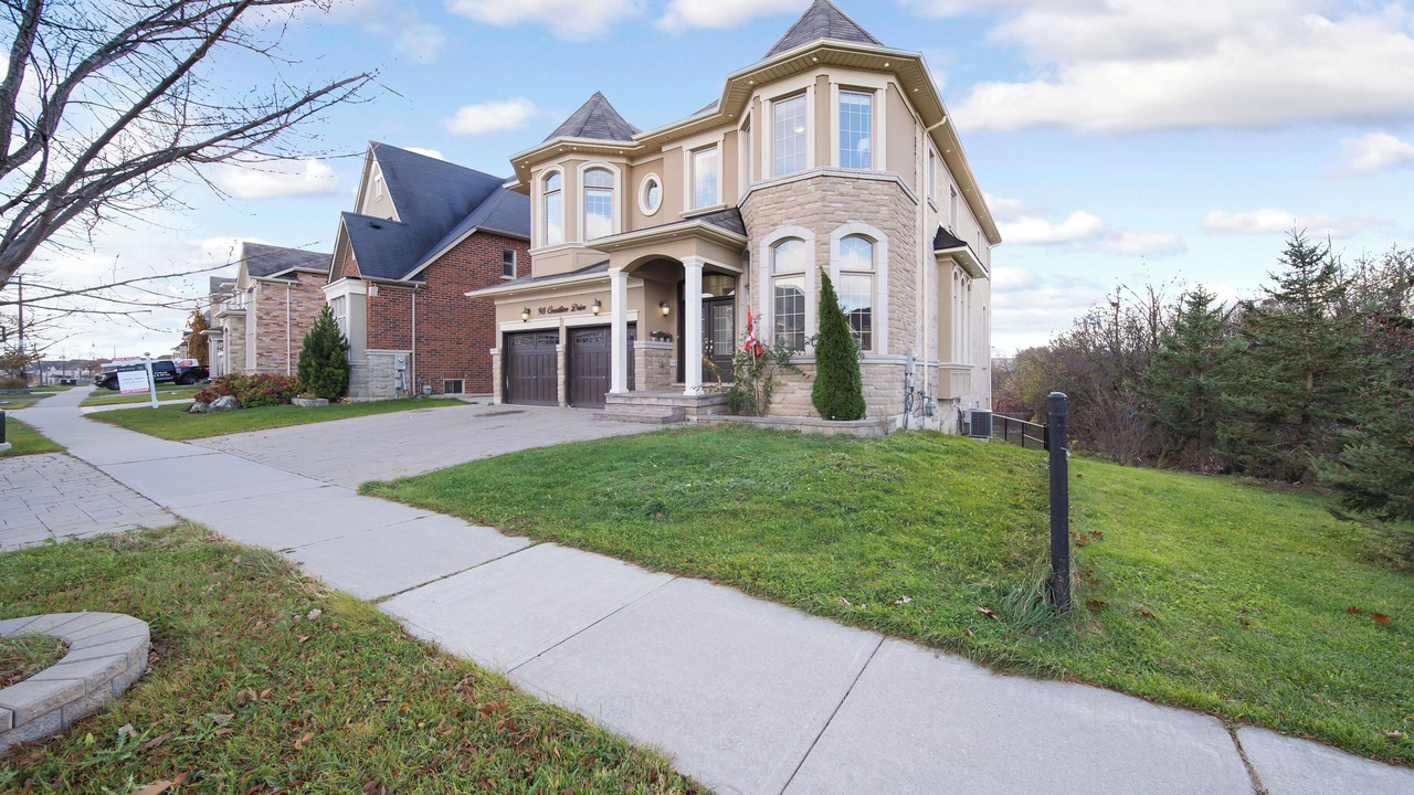 Photo of Outdoor in Brampton